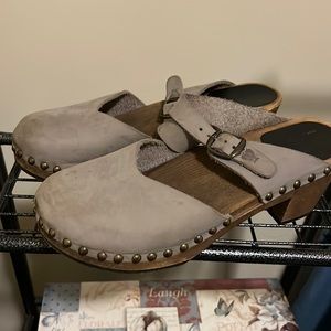 Sandgrens Swedish heels clogs